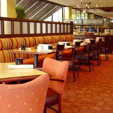 Doubletree By Hilton Seattle Airport 